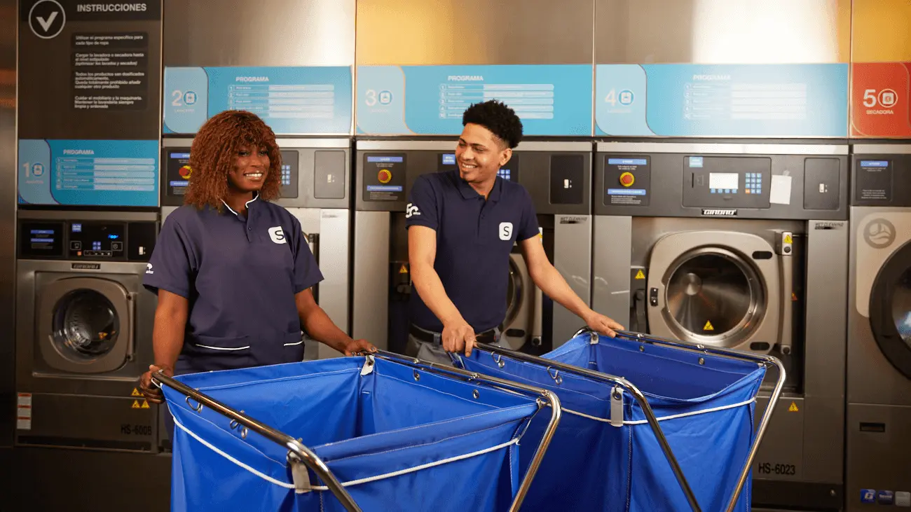 Ofrecemos Un Trato Personalizado En El Que La Confianza Es El Pilar De La Relación Con Los Clientes Y Trabajadores Ofrecemos Un Trato Personalizado En El Que La Confianza Es El Pilar De La Relación Con Los Clientes Y Trabajadores